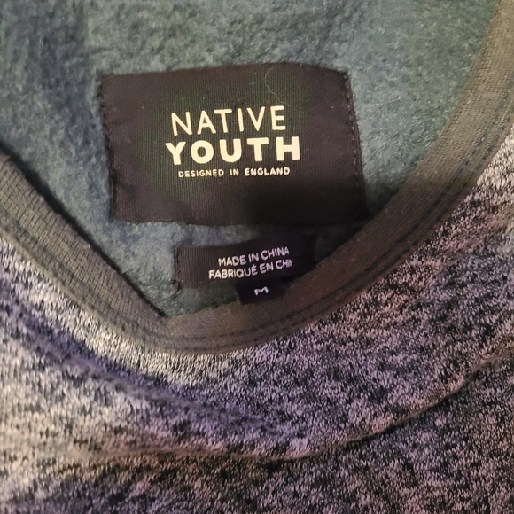 Crewneck - Picture 5 of 7